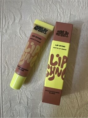 Made By Mitchell Lip Sync Matte Lip Cream — Frappuccino Blend (Brown)
